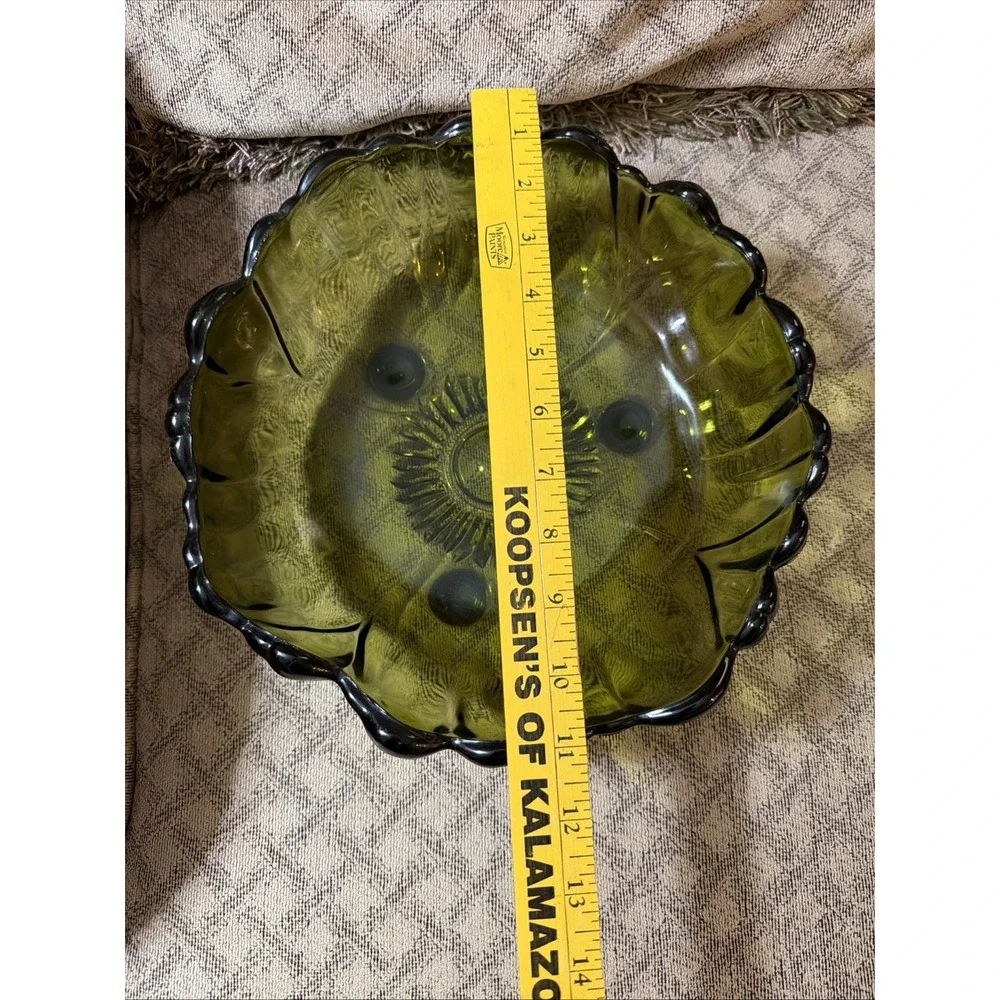 Avocado Green Indiana Glass Scalloped Sunflower Footed Serving Bowl 11